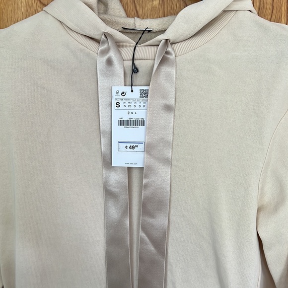 Zara hoodie with satin detail NWT - Picture 5 of 5